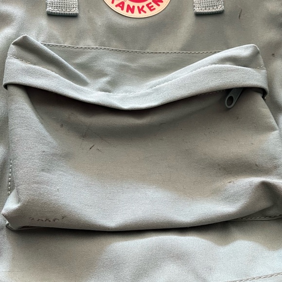 Fjallraven Kanken backpack in Sky Blue - Picture 3 of 7